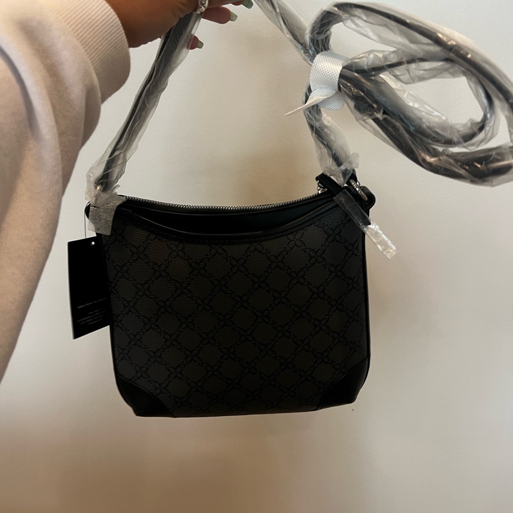 Nine West Black Shoulder Bag Classic Crescent Design - Picture 3 of 3
